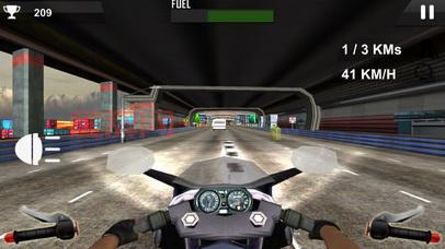 躲避汽车卡车，Traffic Rider带你体验惊险刺激