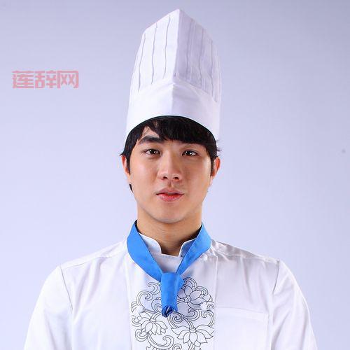 厨师高帽的由来：不仅仅是为了卫生，更是身份的象征